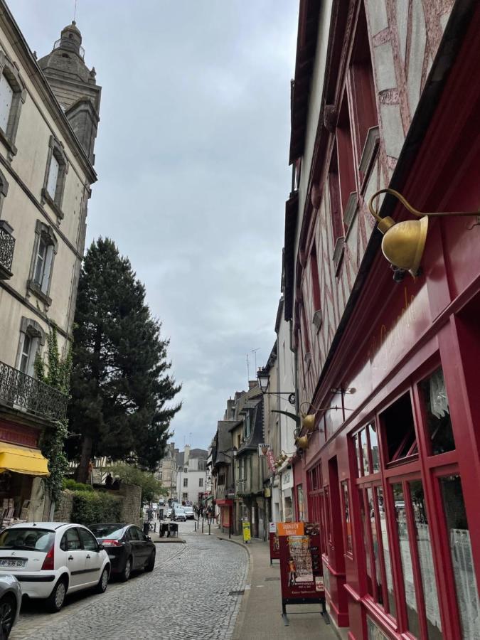 2 Pièces Centre De Avec Parking Privé Vannes
